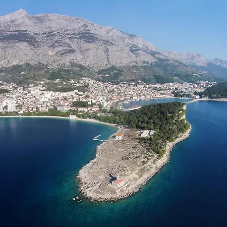 Lägenhet With Parking Space - 16521 Makarska