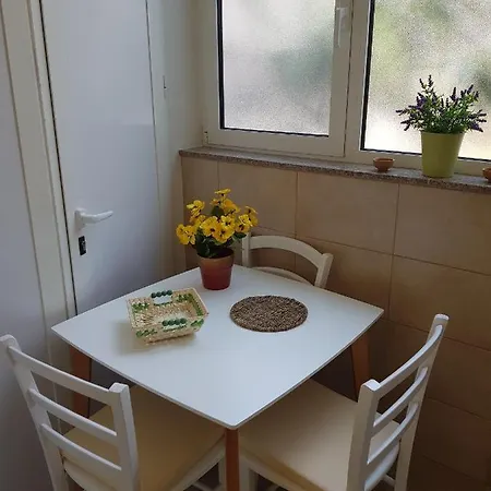 Apartment With Parking Space - 16521 Makarska
