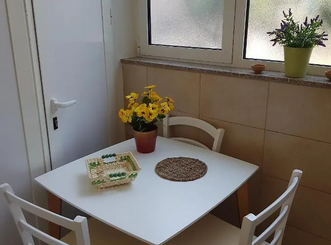Apartment With Parking Space - 16521 Makarska