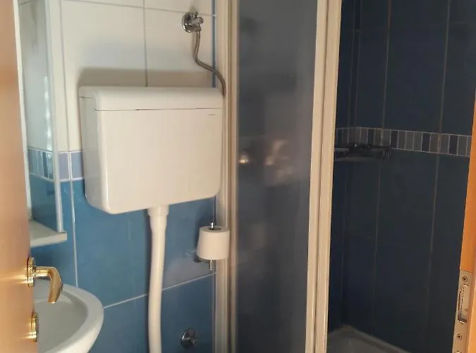 With Parking Space - 16521 Makarska